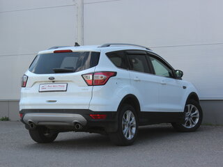 2017 Ford Kuga II Рестайлинг, белый, 1230000 рублей, вид 2