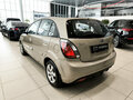 2011 Kia Rio II Рестайлинг, бежевый, 430000 рублей - вид 6