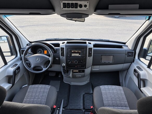2016 Mercedes-Benz Sprinter, серебристый, 6590000 рублей - вид 10