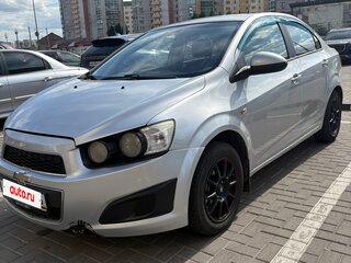 2012 Chevrolet Aveo II, серебристый, 400000 рублей, вид 1
