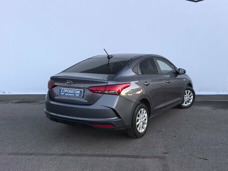 2021 Hyundai Solaris II Рестайлинг, серый, 1550000 рублей, вид 4