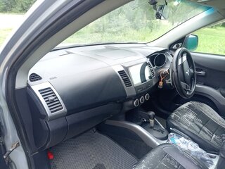 2005 Mitsubishi Outlander II, серый, 750000 рублей, вид 2