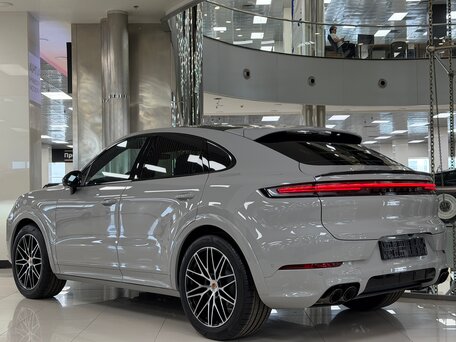 2026 Porsche Cayenne Coupé III Рестайлинг, серый, 17995000 рублей, вид 3