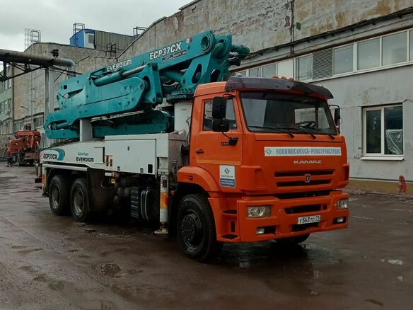 2015 КамАЗ Aвтобетононасос, оранжевый, 10560000 рублей - вид 9