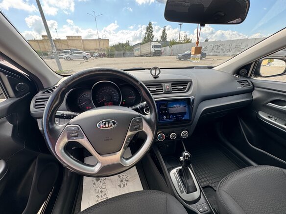 2013 Kia Rio 4-speed III, чёрный, 949000 рублей - вид 16