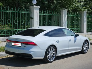 2021 Audi A7 55 TFSI II (4K), белый, 6950000 рублей, вид 4