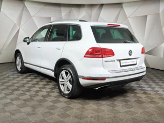 2015 Volkswagen Touareg II Рестайлинг, белый, 2595000 рублей, вид 4