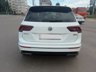 2018 Volkswagen Tiguan II, белый, 2800000 рублей, вид 3