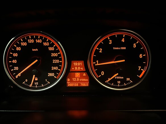 2008 BMW 5 серии 525i V (E60/E61) Рестайлинг, чёрный, 1300000 рублей - вид 12