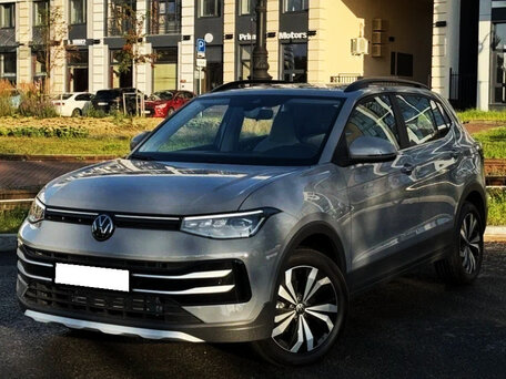 2024 Volkswagen Tharu XR 300 TSI, серый, 2050033 рублей, вид 2