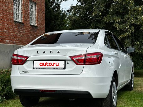 2017 Lada (ВАЗ) Vesta I, белый, 800000 рублей, вид 1