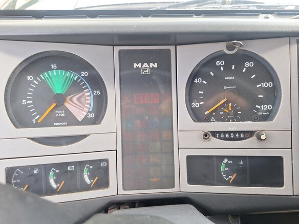 2003 MAN TGE, белый, 1250000 рублей - вид 5