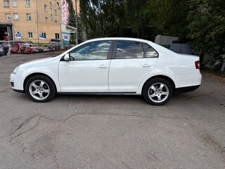2008 Volkswagen Jetta V, белый, 600000 рублей, вид 4
