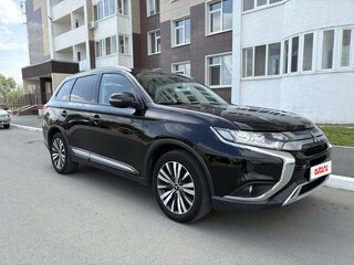 2019 Mitsubishi Outlander III Рестайлинг 3, чёрный, 2550000 рублей, вид 1
