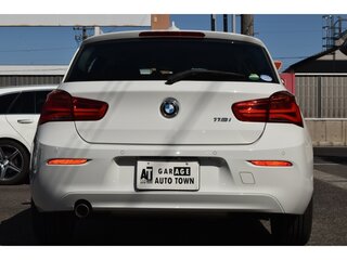 2015 BMW 1 серии 118i II (F20/F21) Рестайлинг, белый, 905000 рублей, вид 4