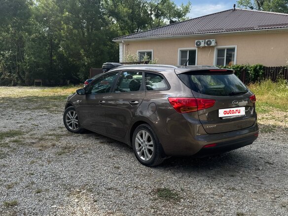 2014 Kia Ceed II, коричневый, 980000 рублей - вид 2