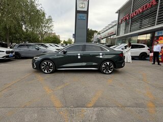 2023 Audi A3 35 TFSI Long IV (8Y), зелёный, 2555000 рублей, вид 3