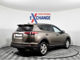 2017 Toyota RAV4 IV (XA40) Рестайлинг, коричневый, 2148000 рублей, вид 5