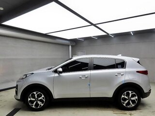 2021 Kia Sportage IV Рестайлинг, серый, 1580999 рублей, вид 3