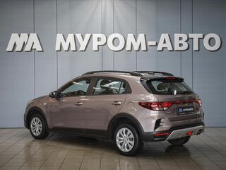 2021 Kia Rio X IV Рестайлинг, коричневый, 1750000 рублей, вид 2