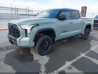 2025 Toyota Tundra CrewMax III, серый, 6550000 рублей, вид 2