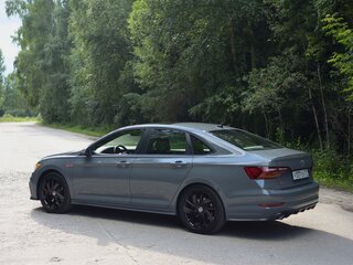 2019 Volkswagen Jetta GLI VII, серый, 2300000 рублей, вид 4