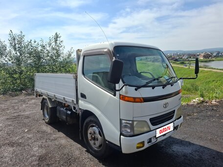 2000 Toyota Dyna, белый, 1170000 рублей, вид 1