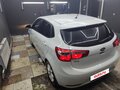 2014 Kia Rio 4-speed III, белый, 910000 рублей - вид 10
