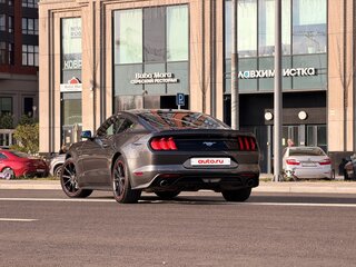 2019 Ford Mustang VI Рестайлинг, серый, 2690000 рублей, вид 3