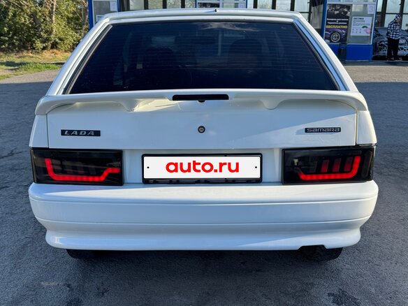 2010 Lada (ВАЗ) 2113, белый, 245000 рублей - вид 3