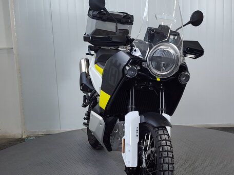 2023 Husqvarna Norden 901, чёрный, 1299000 рублей, вид 3