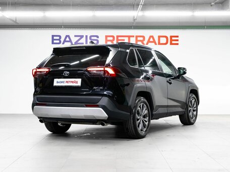2025 Toyota RAV4 V (XA50), чёрный, 3999000 рублей, вид 5