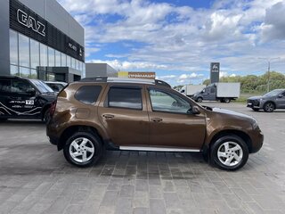 2016 Renault Duster I Рестайлинг, коричневый, 749000 рублей, вид 4