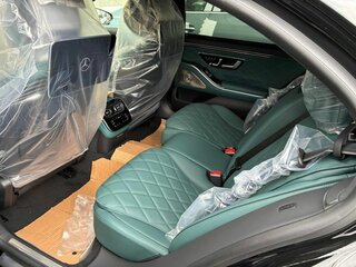 2026 Mercedes-Benz S-Класс 580 Long 4MATIC VII (W223) Рестайлинг, чёрный, 35100000 рублей, вид 3