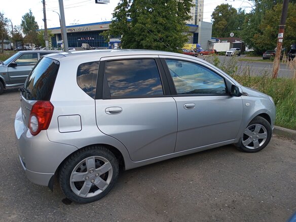 2011 Chevrolet Aveo I Рестайлинг, серебристый - вид 4