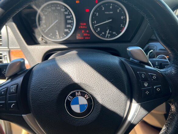 2009 BMW X6 35i 6-speed I (E71), белый, 1600000 рублей - вид 6