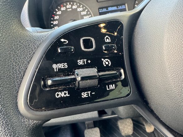 2022 Mercedes-Benz Sprinter, белый, 5250000 рублей - вид 15