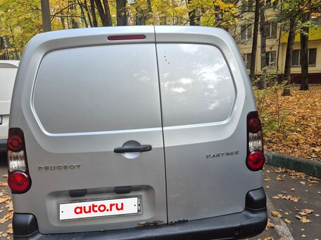 2013 Peugeot Partner, серебристый, 700000 рублей, вид 4