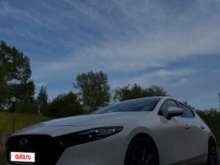 2020 Mazda 3 IV (BP), белый, 1950000 рублей, вид 4