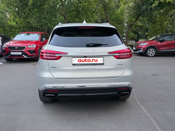 2023 Hongqi HS5 I, серебристый, 2300000 рублей - вид 4