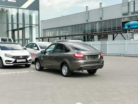 2026 Lada (ВАЗ) Granta I Рестайлинг, коричневый - вид 15