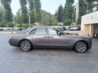 2023 Rolls-Royce Ghost II (Series I), серый, 37000000 рублей, вид 5