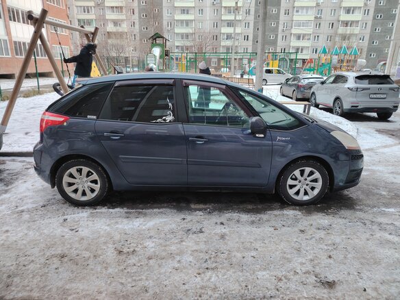 2008 Citroen C4 Picasso Grand I, фиолетовый, 640000 рублей - вид 3
