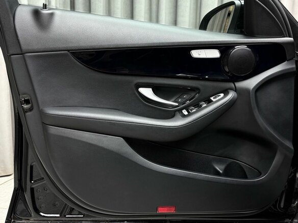 2019 Mercedes-Benz C-Класс 200 IV (W205) Рестайлинг, чёрный - вид 17