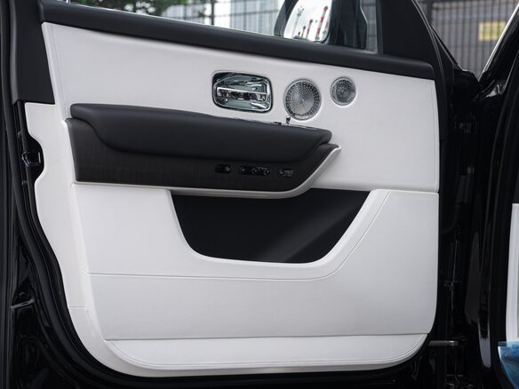 2026 Rolls-Royce Cullinan I Рестайлинг (Series II), чёрный, 63000000 рублей - вид 18
