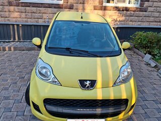 2010 Peugeot 107 I Рестайлинг, жёлтый, 380000 рублей, вид 3