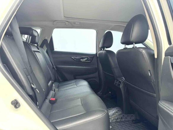 2023 Nissan X-Trail III Рестайлинг, белый, 1700000 рублей - вид 18
