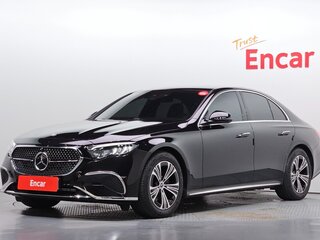 2024 Mercedes-Benz E-Класс 200 VI (W214, S214), чёрный, 6018864 рублей, вид 1