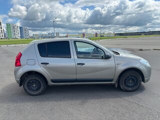 2011 Renault Sandero I, бежевый, 470000 рублей, вид 2