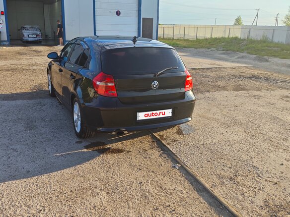 2008 BMW 1 серии 116i I (E81/E82/E87/E88) Рестайлинг, чёрный, 680000 рублей - вид 6